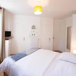 Number 6 * Pantin