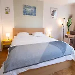 Appartement Number 6