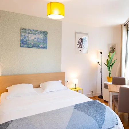 Apartman Number 6