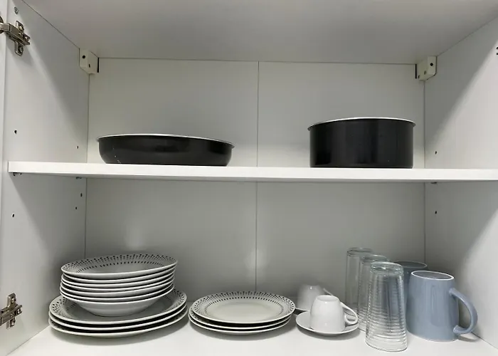 Apartment Number 6 *