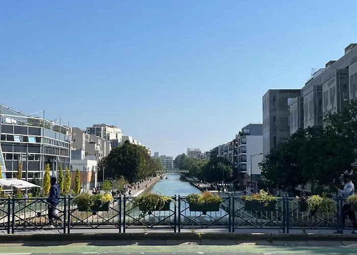 Apartment Number 6 Pantin