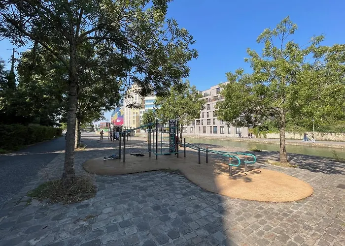 Apartment Number 6 Pantin