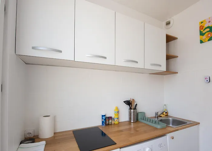 Number 6 Apartment *